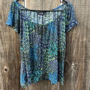Apt 9 flowy, easy wear blouse